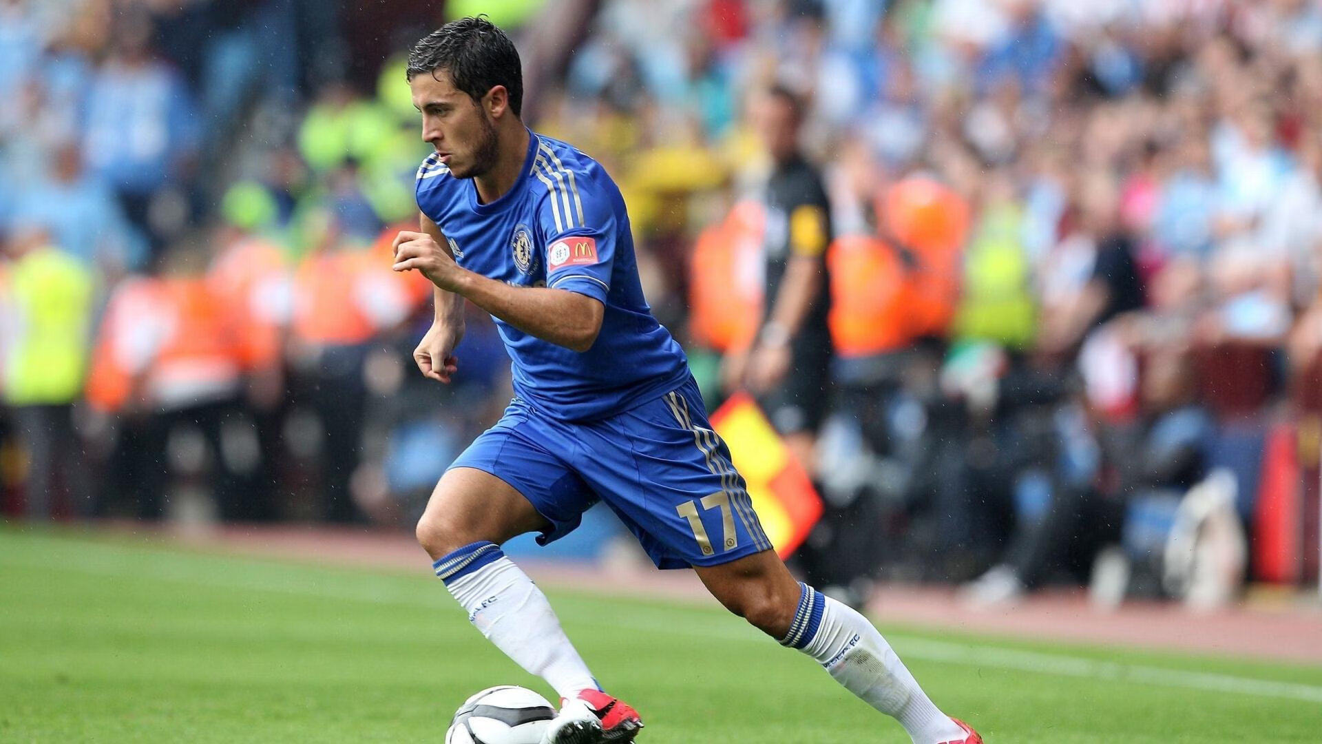 开云中国-体育节目被骂偏袒！主持人回应火上浇油